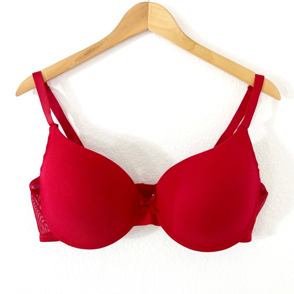 Adrienne Vittadini Studio Red Bra 40D NWOT